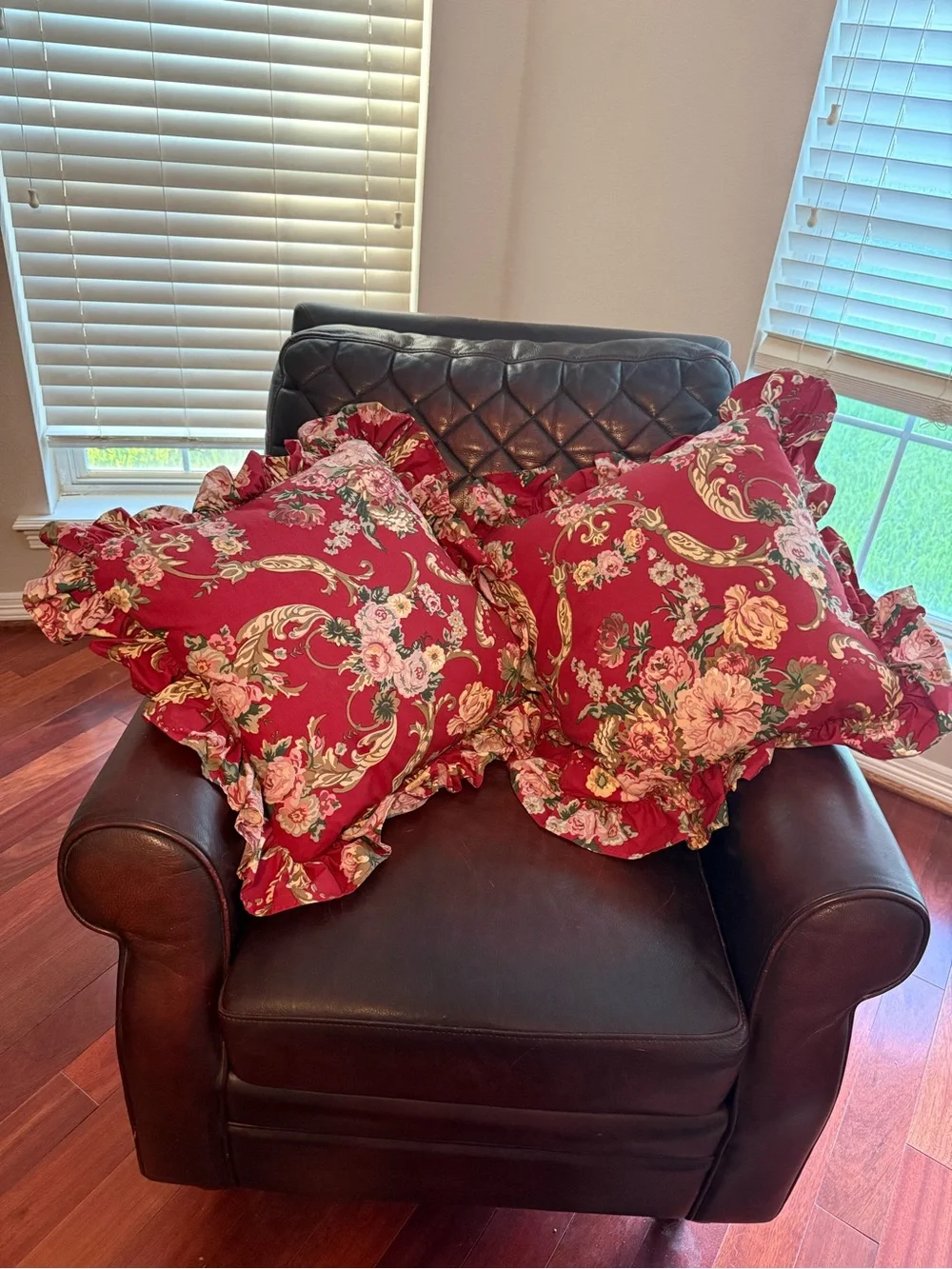 Ralph Lauren Accent Pillows 16x16 + 3 In Ruffle Marseilles Danielle Red Pair (2)